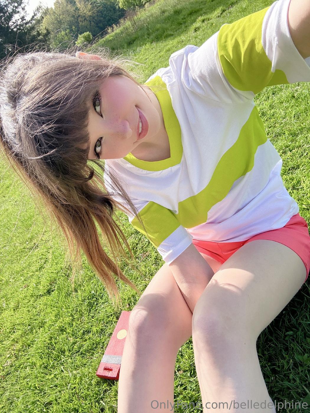 belle delphine chihiro cosplay outdoor onlyfans set leaked 32